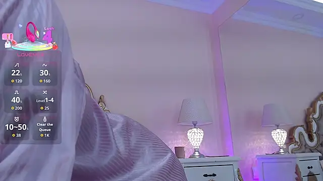 AryCorinne online show from 10/10/25, 03:07