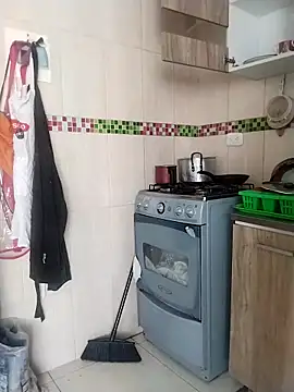 LaraCaliente online show from 11/29/25, 02:28