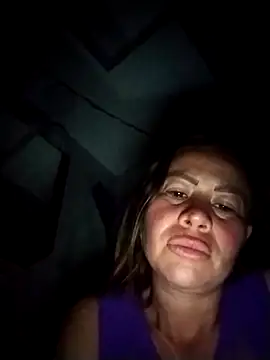 LaraCaliente online show from 10/22/25, 06:02