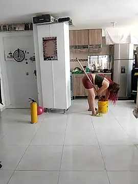 LaraCaliente online show from 01/18/26, 04:10