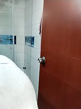 LaraCaliente online show from 03/09/26, 01:03