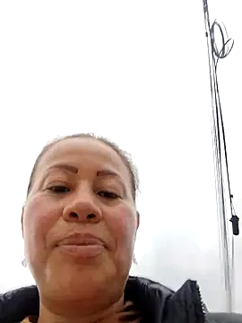 LaraCaliente online show from 02/19/26, 11:51