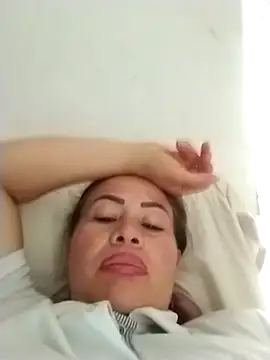 LaraCaliente online show from 03/13/26, 06:46