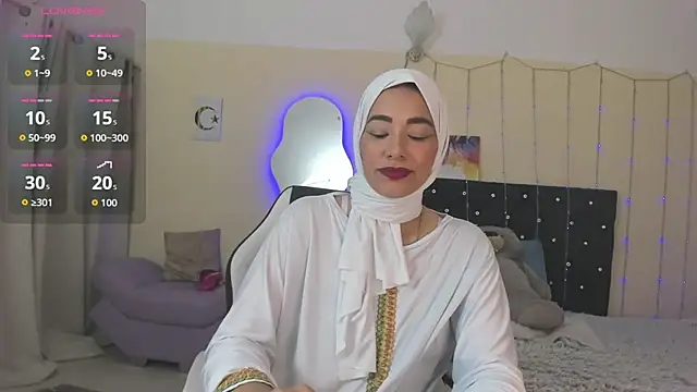 ShanaJamil online show from 05/06/26, 12:09