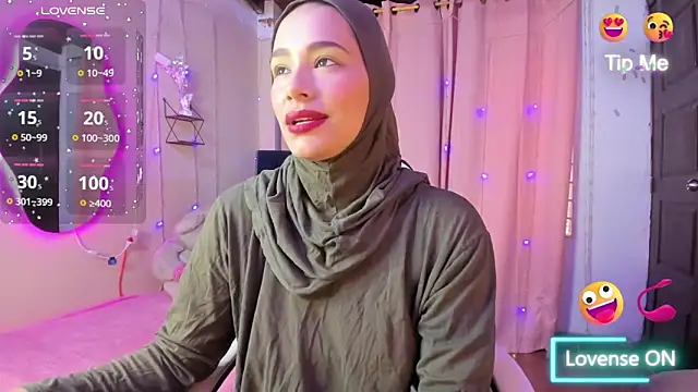 ShanaJamil online show from 12/20/25, 12:19