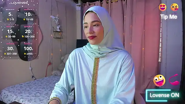 ShanaJamil online show from 12/02/25, 12:18