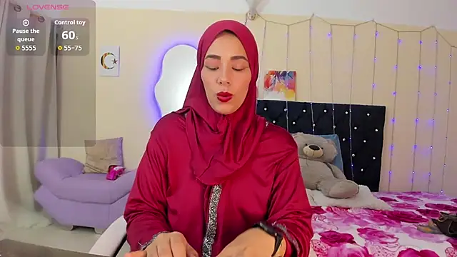ShanaJamil online show from 05/04/26, 12:08