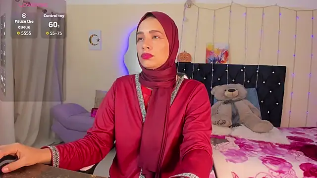 ShanaJamil online show from 04/21/26, 12:12