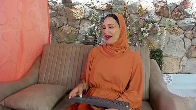 Snapshot of ShanaJamil chatting on 06/25/26, 12:10 ShanaJamil online show from 06/25/26, 12:10