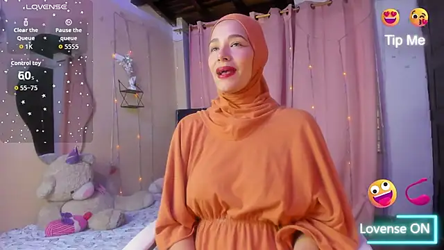 ShanaJamil online show from 11/25/25, 12:16