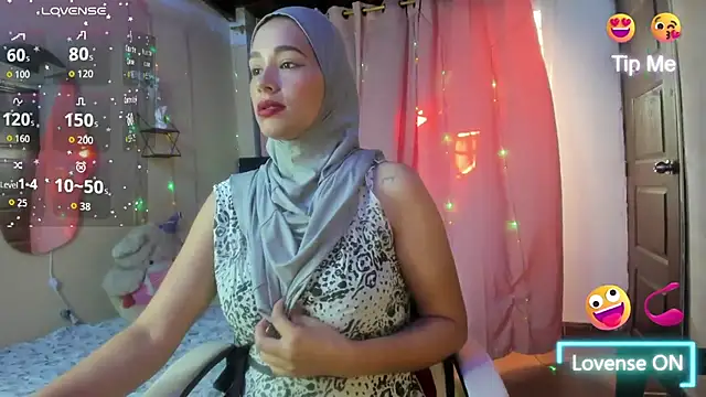 ShanaJamil online show from 11/22/25, 12:15