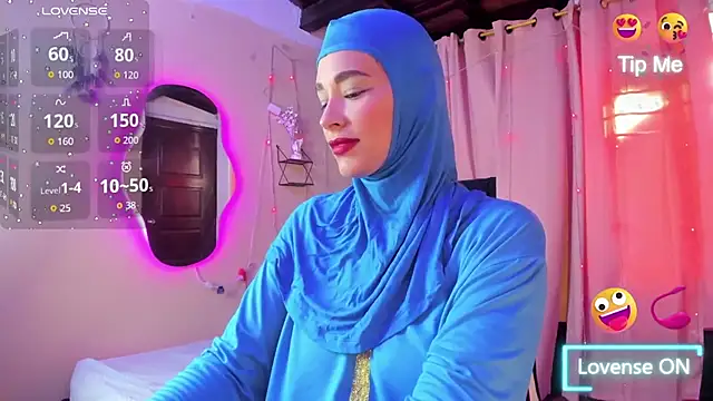 ShanaJamil online show from 10/30/25, 12:03