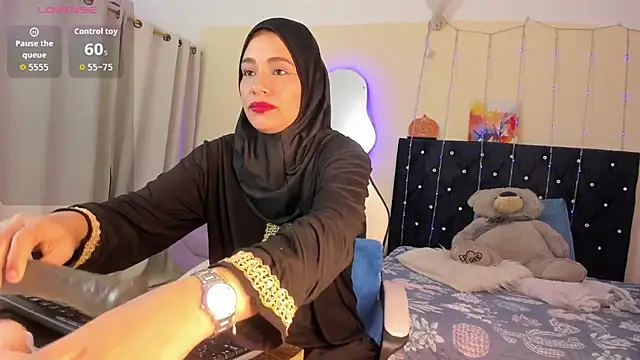ShanaJamil online show from 04/22/26, 12:12