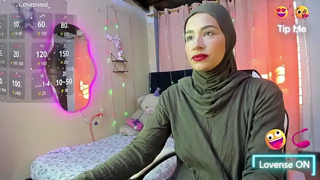 ShanaJamil online show from 12/14/25, 01:06