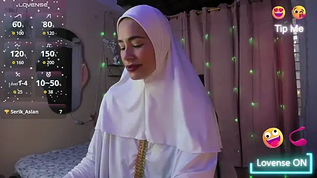 ShanaJamil online show from 11/04/25, 12:09