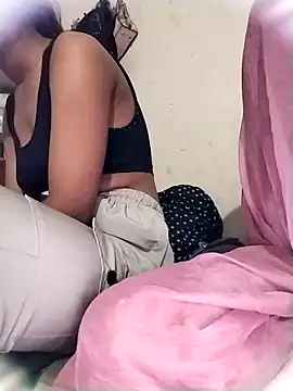 Snapshot of Rapunzal chatting on 03/24/26, 06:52 Rapunzal online show from 03/24/26, 06:52