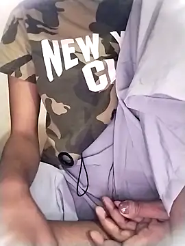 Snapshot of Rapunzal chatting on 03/30/26, 10:06 Rapunzal online show from 03/30/26, 10:06