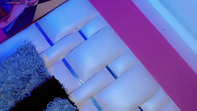 JessiscaWalker online show from 12/19/25, 07:49