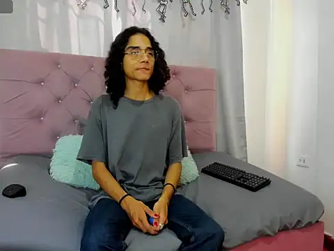 EthanBlackwoodd online show from 11/11/25, 06:47