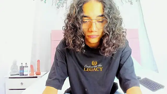 EthanBlackwoodd online show from 12/19/25, 08:00