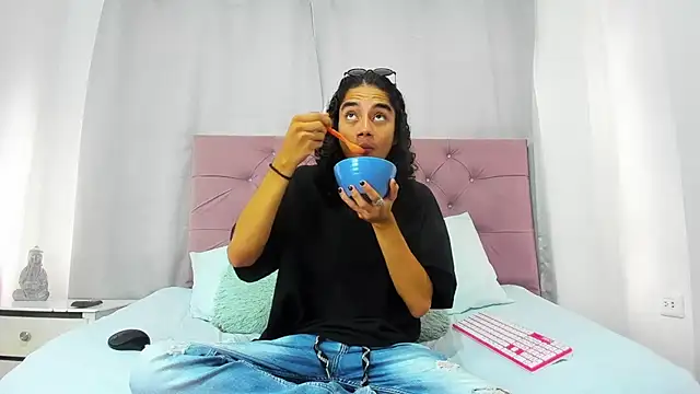 EthanBlackwoodd online show from 02/24/26, 07:26