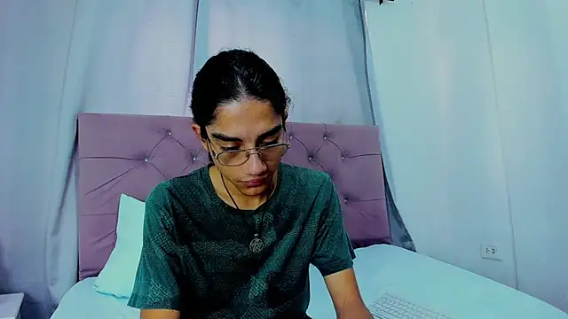 EthanBlackwoodd online show from 02/02/26, 07:57