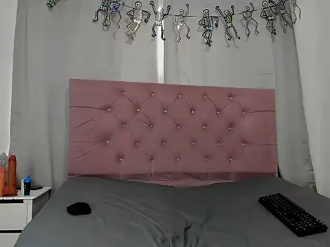 EthanBlackwoodd online show from 11/13/25, 07:29