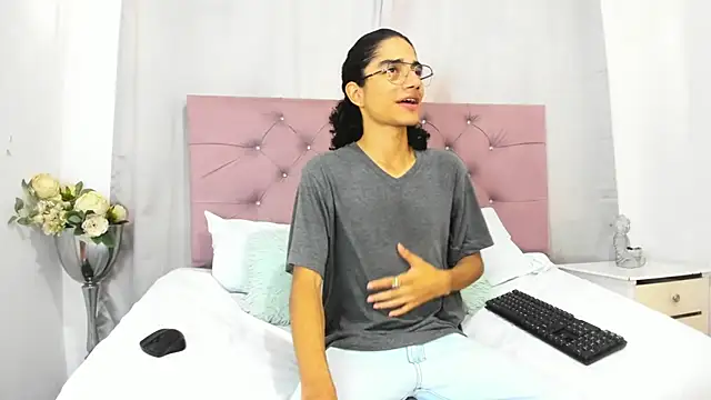 EthanBlackwoodd online show from 10/24/25, 07:46