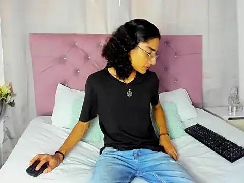 EthanBlackwoodd online show from 10/08/25, 07:58