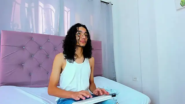 EthanBlackwoodd online show from 01/14/26, 08:12