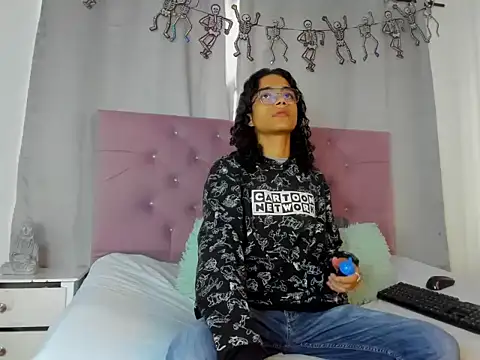 EthanBlackwoodd online show from 11/05/25, 07:50