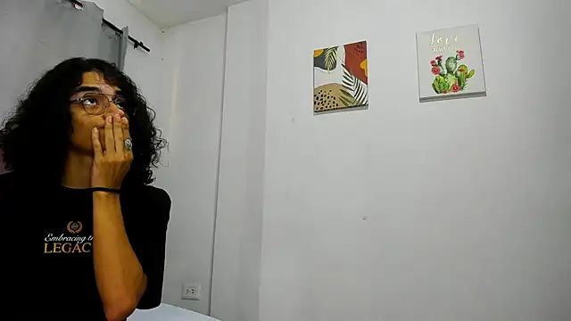 EthanBlackwoodd online show from 02/04/26, 08:37