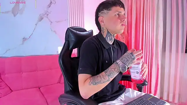 Declan-Fox online show from 09/23/25, 03:46