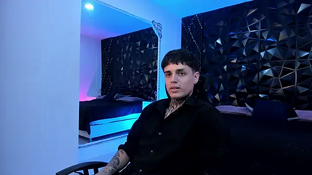 Declan-Fox online show from 10/22/25, 04:45