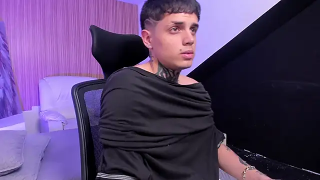 Declan-Fox online show from 09/24/25, 03:35