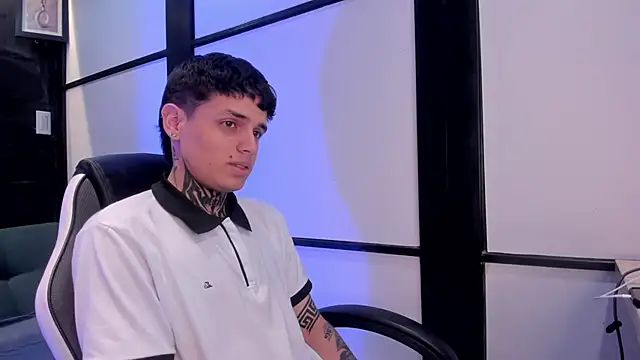 Declan-Fox online show from 10/06/25, 01:12