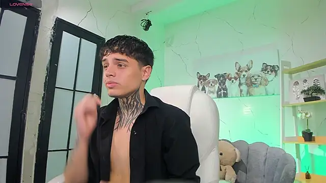 Declan-Fox online show from 11/10/25, 05:34