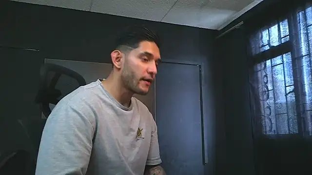 Snapshot of RichardMilleer chatting on 07/31/26, 05:10 RichardMilleer online show from 07/31/26, 05:10