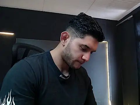 RichardMilleer online show from 09/19/25, 01:48
