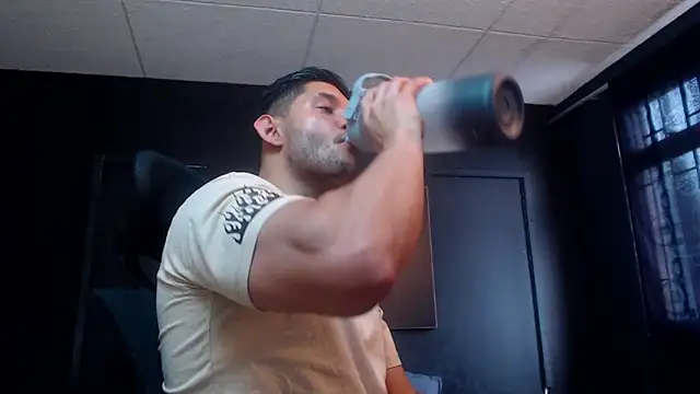 RichardMilleer online show from 12/19/25, 02:41