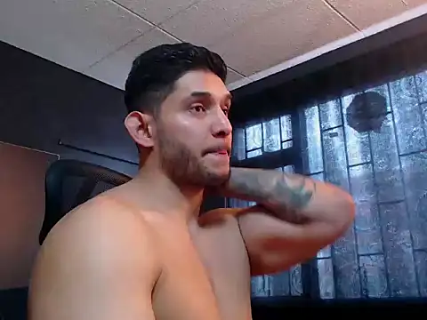 RichardMilleer online show from 10/26/25, 05:02