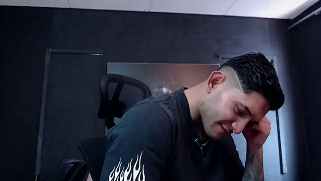 RichardMilleer online show from 03/10/26, 02:32