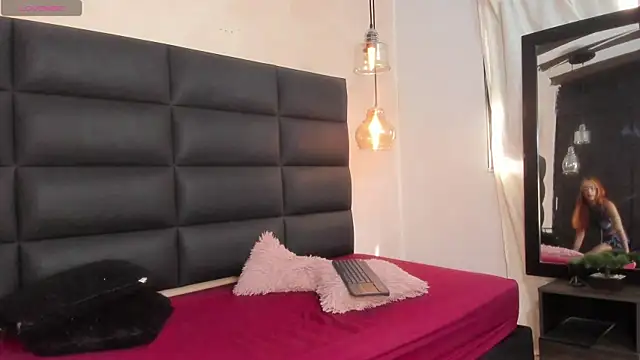 miss-ashley- online show from 10/07/25, 01:23