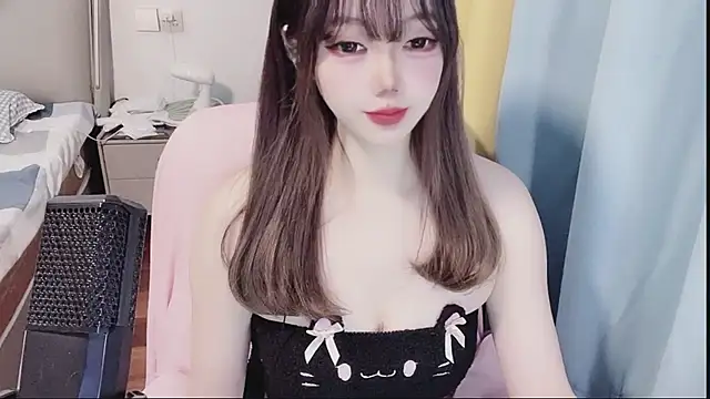 Snapshot of Lucky_Cici chatting on 07/08/26, 07:47 Lucky Cici online show from 07/08/26, 07:47