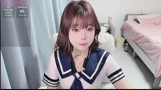 Snapshot of Lucky_Cici chatting on 09/21/25, 12:43 Lucky Cici online show from 09/21/25, 12:43