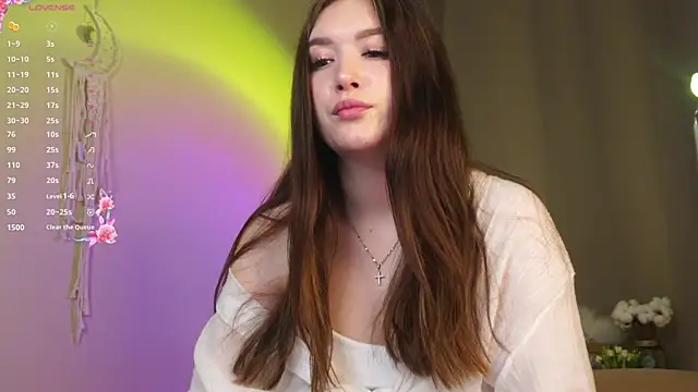 Snapshot of AlinaOrf chatting on 01/13/26, 05:44 AlinaOrf online show from 01/13/26, 05:44