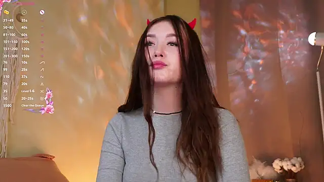 Snapshot of AlinaOrf chatting on 01/07/26, 05:12 AlinaOrf online show from 01/07/26, 05:12