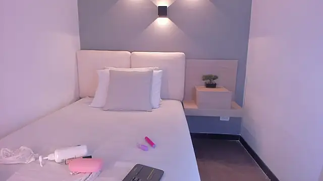 selena monroy online show from 11/07/25, 11:15