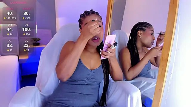 selena monroy online show from 11/19/25, 12:16