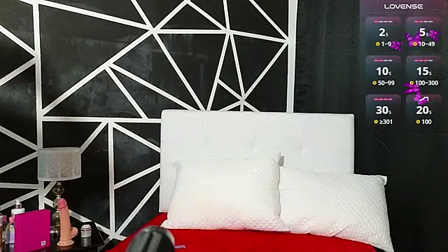 Snapshot of Victoriaa_Zans chatting on 09/18/25, 11:24 Victoriaa Zans online show from 09/18/25, 11:24